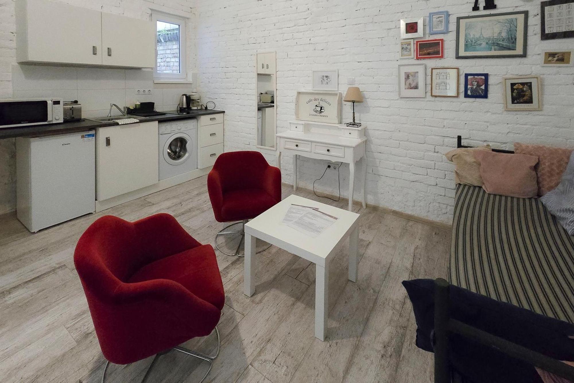 Wolf Apartment With Terrace Budapest Bagian luar foto